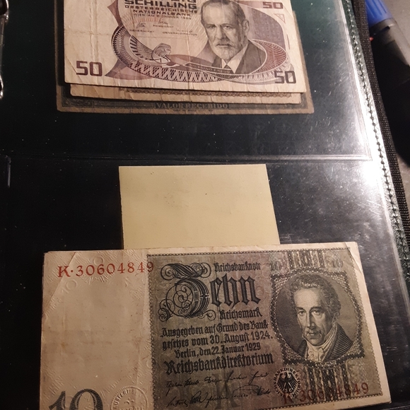 Currency - Picture 15 of 16